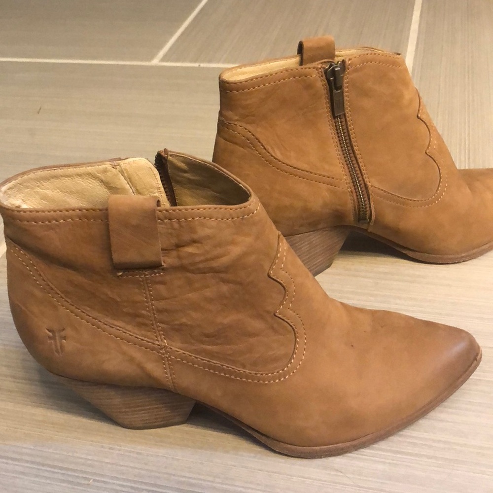 Frye Reina bootie